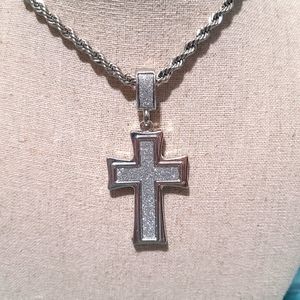 30in Chain w/Cross Pendant